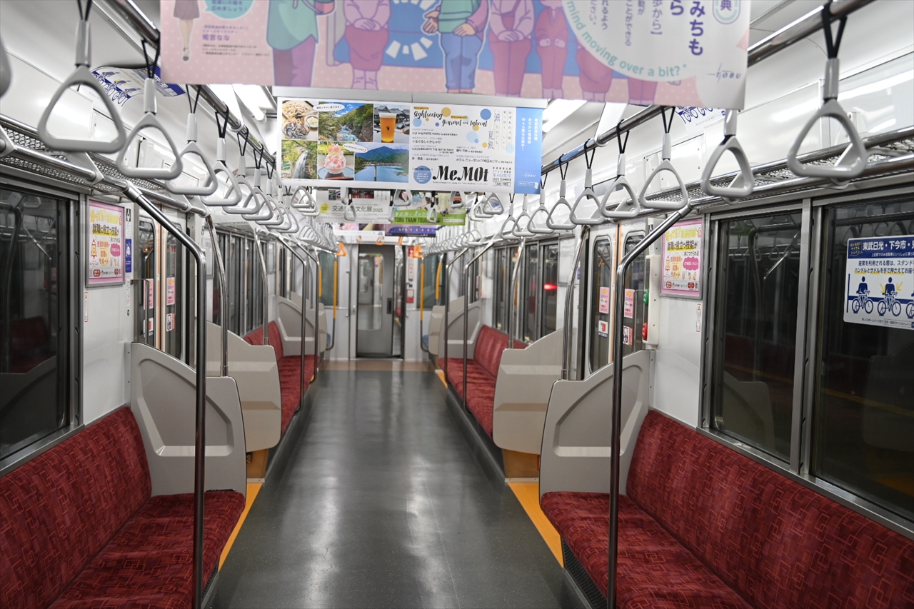 ガラガラ車内 ガラガラ車内