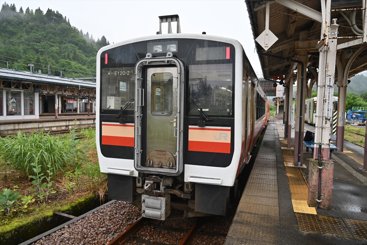 只見線E120系 只見線E120系